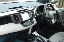 Toyota RAV4 2.5 VVT-h Excel SUV 5dr Petrol Hybrid CVT 4WD Euro 6 (s/s) (Safety Sense, Nav) (197 ps)