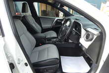 Toyota RAV4 2.5 VVT-h Excel SUV 5dr Petrol Hybrid CVT 4WD Euro 6 (s/s) (Safety Sense, Nav) (197 ps)