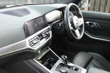 BMW 3 Series 2.0 320d M Sport Touring 5dr Diesel Auto Euro 6 (s/s) (190 ps)