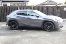 Lexus UX 2.0 250h SUV 5dr Petrol Hybrid E-CVT Euro 6 (s/s) (184 ps)