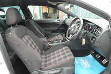 Volkswagen Golf 2.0 TSI BlueMotion Tech GTI Hatchback 3dr Petrol Manual Euro 6 (s/s) (230 ps)