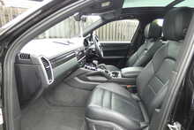 Porsche Cayenne 2.9T V6 S SUV 5dr Petrol TiptronicS 4WD Euro 6 (s/s) (440 ps)