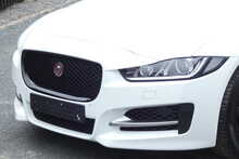 Jaguar XE 2.0i GPF R-Sport Saloon 4dr Petrol Auto Euro 6 (s/s) (250 ps)