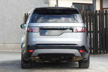 Land Rover Discovery 3.0 D300 MHEV R-Dynamic SE SUV 5dr Diesel Auto 4WD Euro 6 (s/s) (300 ps)