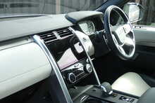 Land Rover Discovery 3.0 D300 MHEV R-Dynamic SE SUV 5dr Diesel Auto 4WD Euro 6 (s/s) (300 ps)