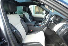 Land Rover Discovery 3.0 D300 MHEV R-Dynamic SE SUV 5dr Diesel Auto 4WD Euro 6 (s/s) (300 ps)