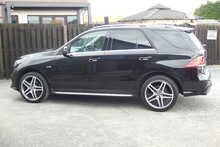 Mercedes-Benz GLE 3.0 GLE350d V6 AMG Line (Premium) SUV 5dr Diesel G-Tronic 4MATIC Euro 6 (s/s) (258 ps)