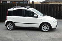 Fiat Panda 1.4 16v 100HP Hatchback 5dr Petrol Manual (154 g/km, 100 bhp)