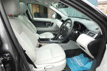 Land Rover Discovery 2.0 TD4 SE Tech SUV 5dr Diesel Manual 4WD Euro 6 (s/s) (5 Seat) (150 ps)