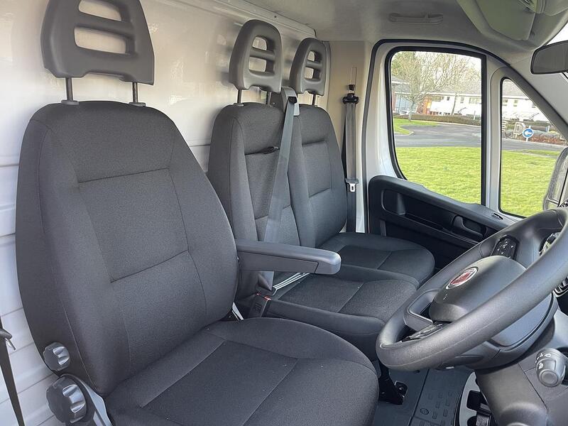 Fiat Ducato 2.2 MultijetIII 35 Maxi Platform Cab L3 H1 Euro 6 (s/s) 2dr