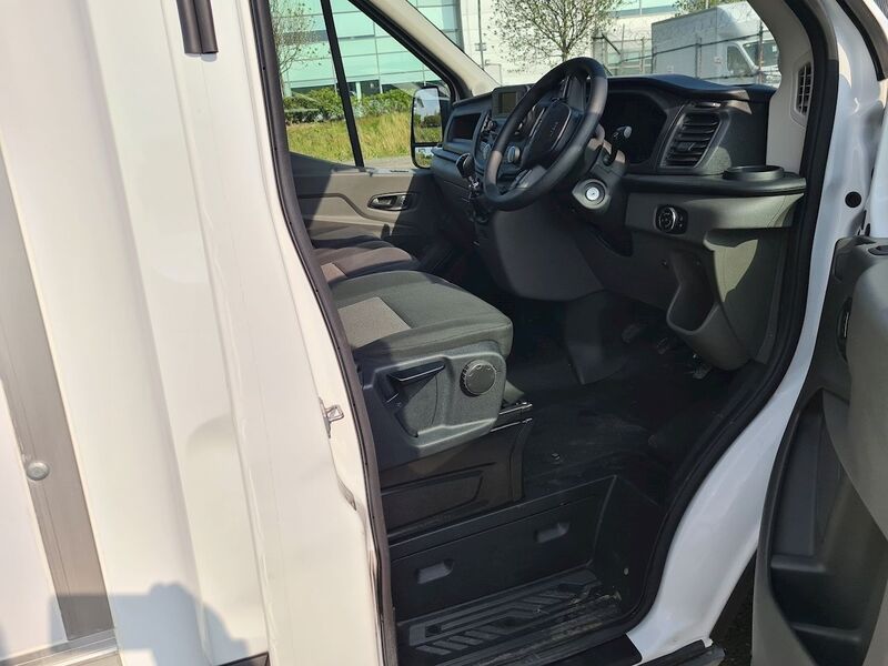 Ford Transit 350 LWB Luton with Taillift 2dr Luton Manual Diesel