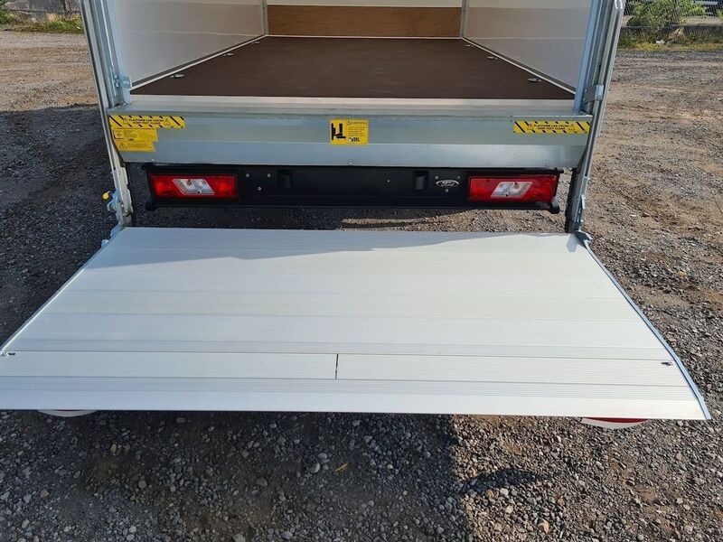 Ford Transit 350 LWB Luton with Taillift 2dr Luton Manual Diesel