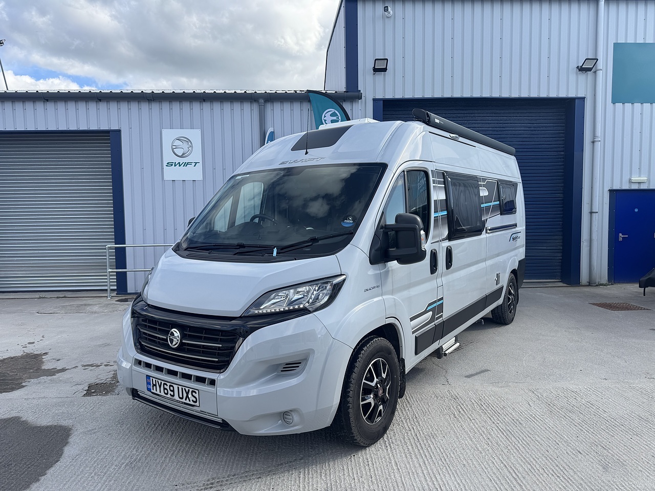 Swift Select 122 - U8037