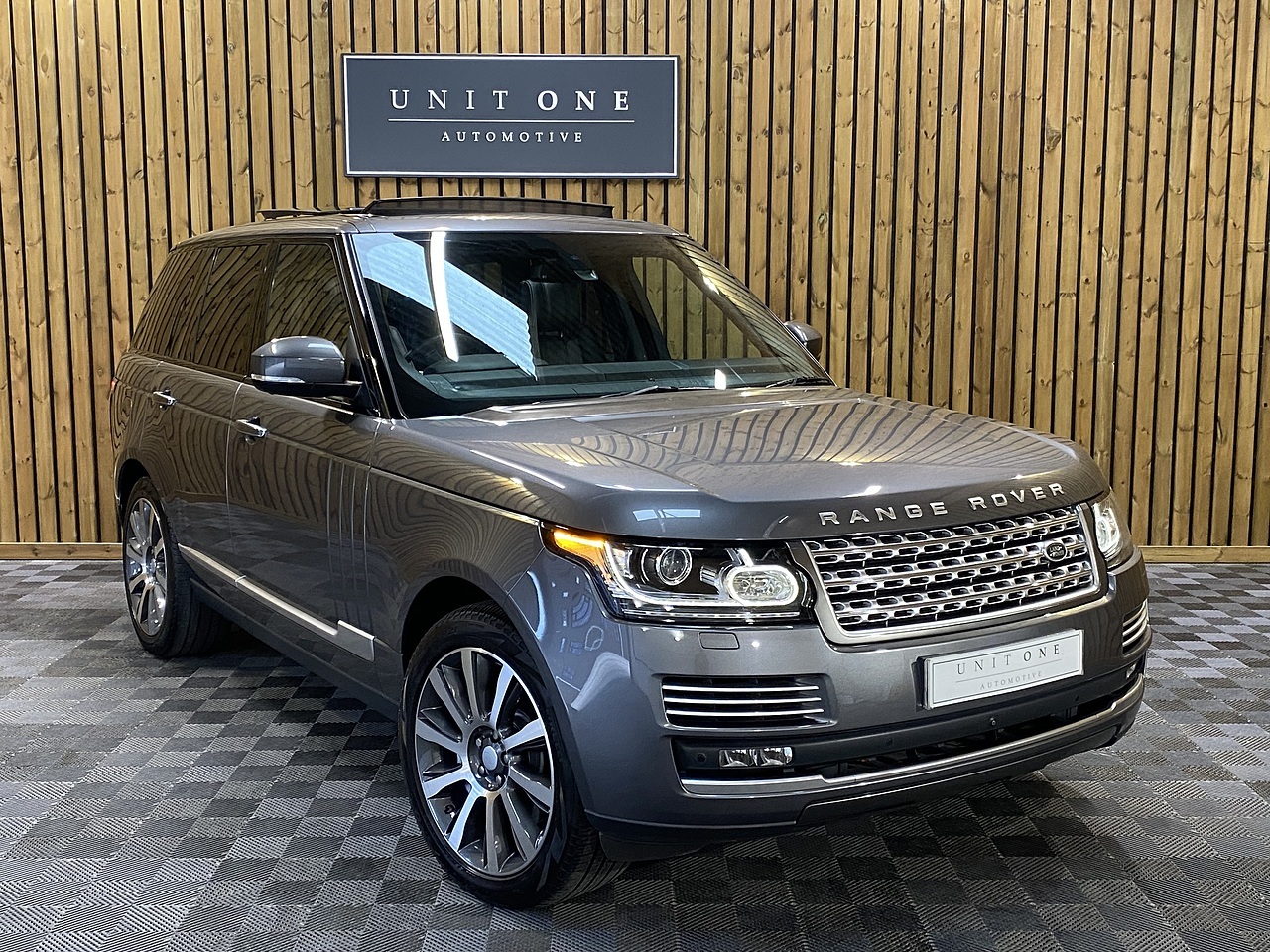 Used 2016 Land Rover Range Rover SD V8 Autobiography For Sale in West ...