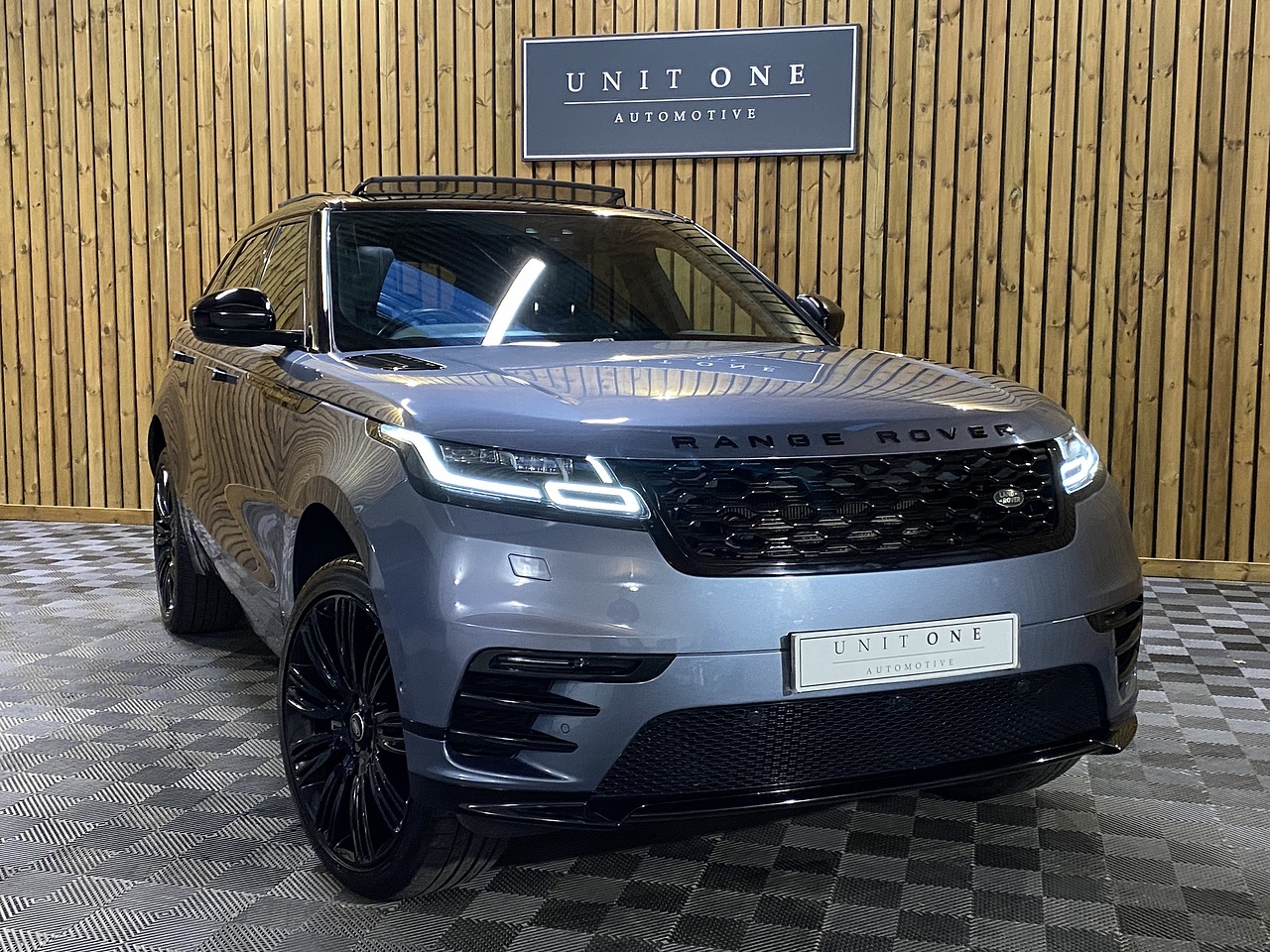 Used 2017 Land Rover Range Rover Velar Si6 V6 R-Dynamic HSE For Sale in ...
