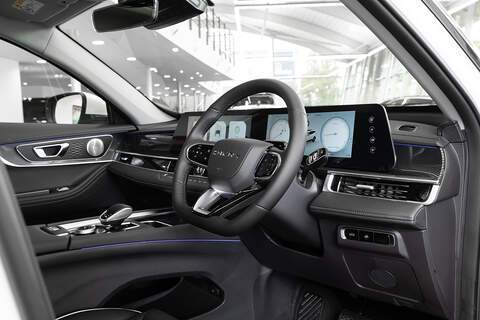 Summit 1.6 5dr SUV Automatic Petrol