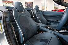 Ferrari Portofino M T V8 - U1411