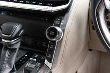 Toyota Land Cruiser ZX - U1437