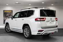 Toyota Land Cruiser ZX - U1437