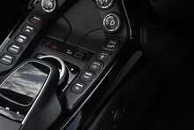 Aston Martin Vantage V8 Roadster - U1457