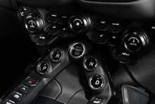 Aston Martin Vantage V8 Roadster - U1457