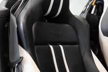 Aston Martin Vantage V8 Roadster - U1457