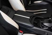 Aston Martin Vantage V8 Roadster - U1457