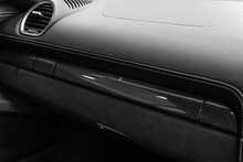 Porsche 718 Cayman GT4 - U1489