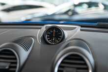 Porsche 718 Cayman GT4 - U1489