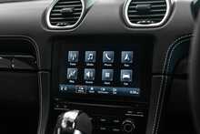 Porsche 718 Cayman GT4 - U1489