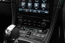 Porsche 718 Cayman GT4 - U1489