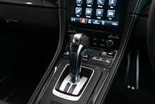 Porsche 718 Cayman GT4 - U1489