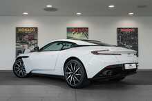 Aston Martin DB11 V8 - U1502