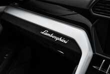 Lamborghini Urus V8 BiTurbo - U1527