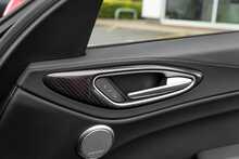 Alfa Romeo Giulia V6 Bi-Turbo Quadrifoglio - U1532