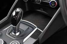 Alfa Romeo Giulia V6 Bi-Turbo Quadrifoglio - U1532