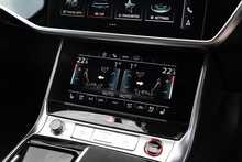 Audi RS6 Avant V8 Carbon Black - U1538