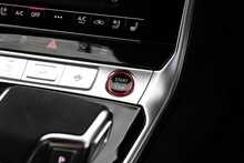 Audi RS6 Avant V8 Carbon Black - U1538