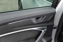 Audi RS6 Avant V8 Carbon Black - U1538