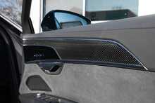 Audi A8 TFSIe V6 Black Edition - U1544
