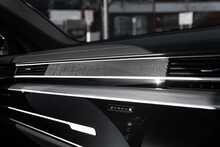 Audi A8 TFSIe V6 Black Edition - U1544