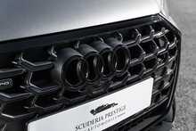 Audi A8 TFSIe V6 Black Edition - U1544