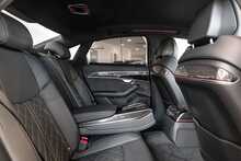 Audi A8 TFSIe V6 Black Edition - U1544