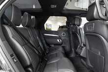 Land Rover Discovery D300 R-Dynamic HSE - U1550