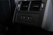 Land Rover Discovery D300 R-Dynamic HSE - U1550