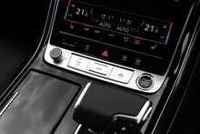 Audi A8 TFSI V6 Black Edition - U1588