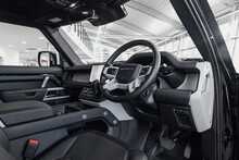 Land Rover Defender 90 D250 X-Dynamic HSE - U1601
