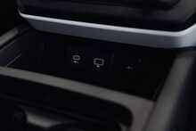 Land Rover Defender 90 D250 X-Dynamic HSE - U1601