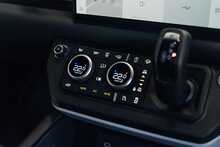 Land Rover Defender 90 D250 X-Dynamic HSE - U1601