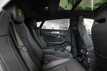 Lamborghini Urus V8 - U1611